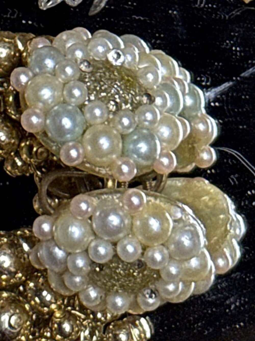 Vintage Seed Pearl Cluster Clip On Earrings Cream White Beaded